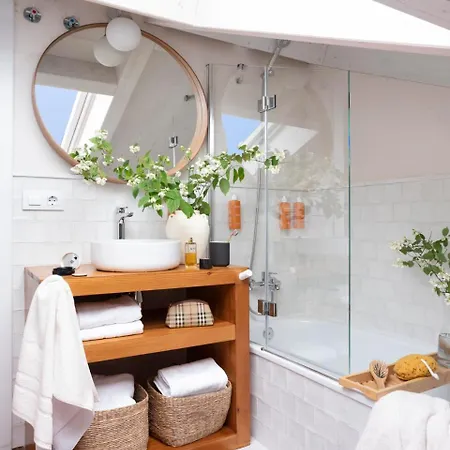 Wishome-Villa Espectacular Con Piscina Climatizada - Desayuno Diario Cortesia Wishome Por Estancias En Disfrutadas En Abril Villa