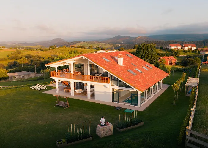 Wishome-Villa Espectacular Con Piscina Climatizada - Desayuno Diario Cortesia Wishome Por Estancias En Disfrutadas En Abril * Prellezo